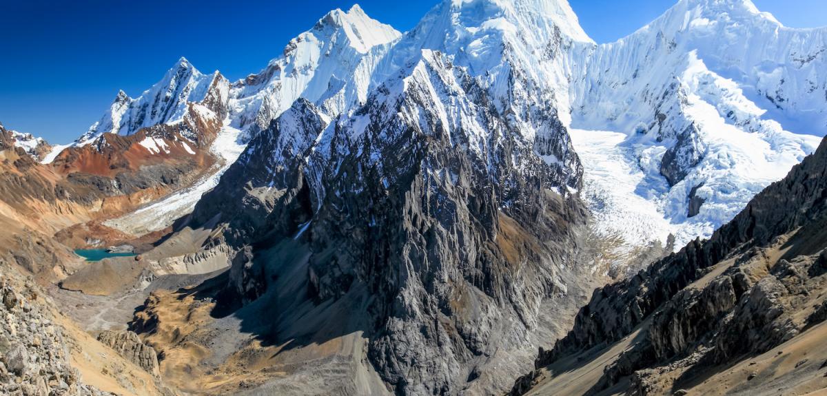Occupandomi di montagna come giornalista, i miei divennero viaggi verticali © NiarKrad/Shutterstock